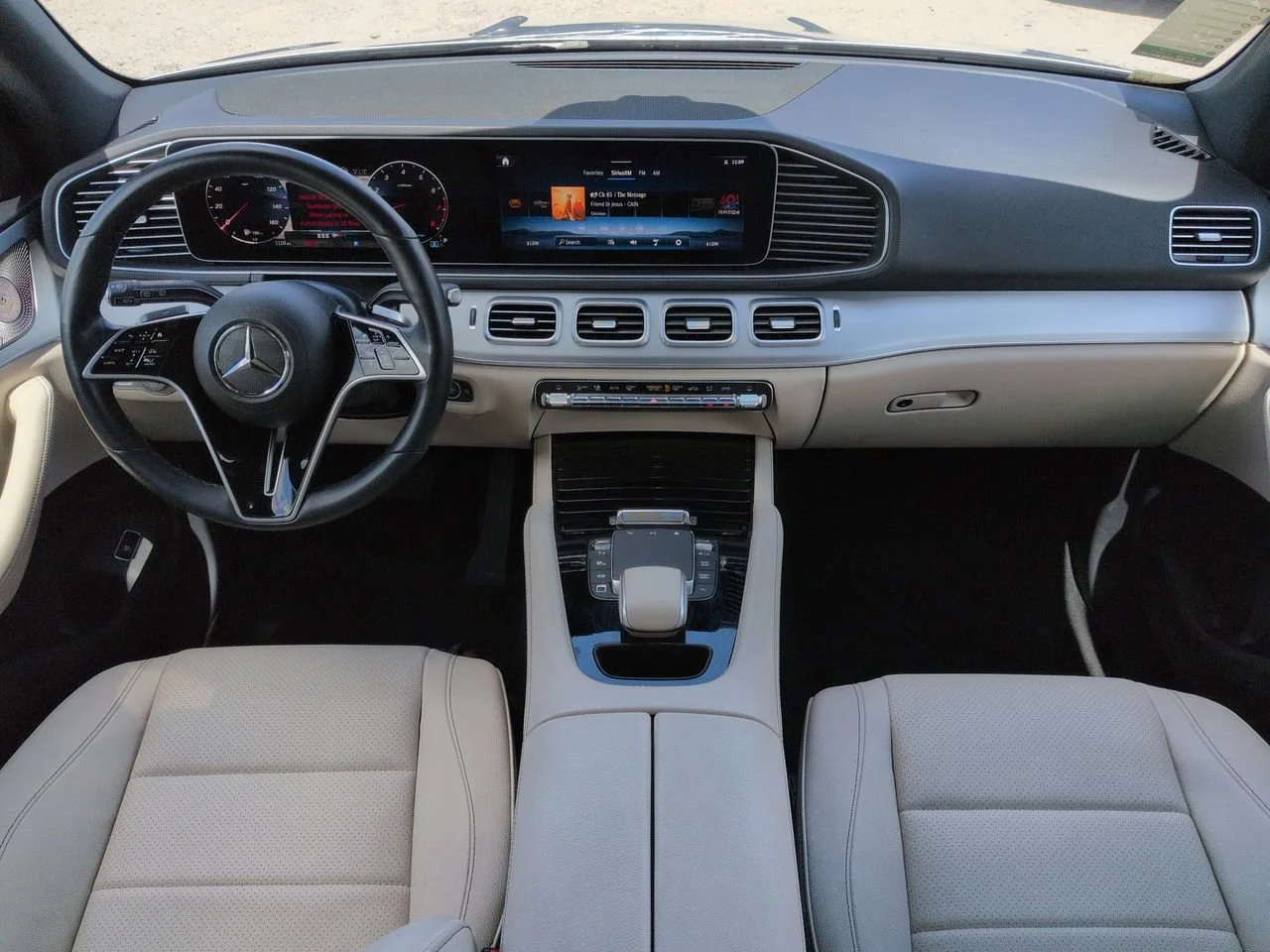 Used 2025 Selenite Gray Metallic Mercedes-Benz GLE 350 image 15
