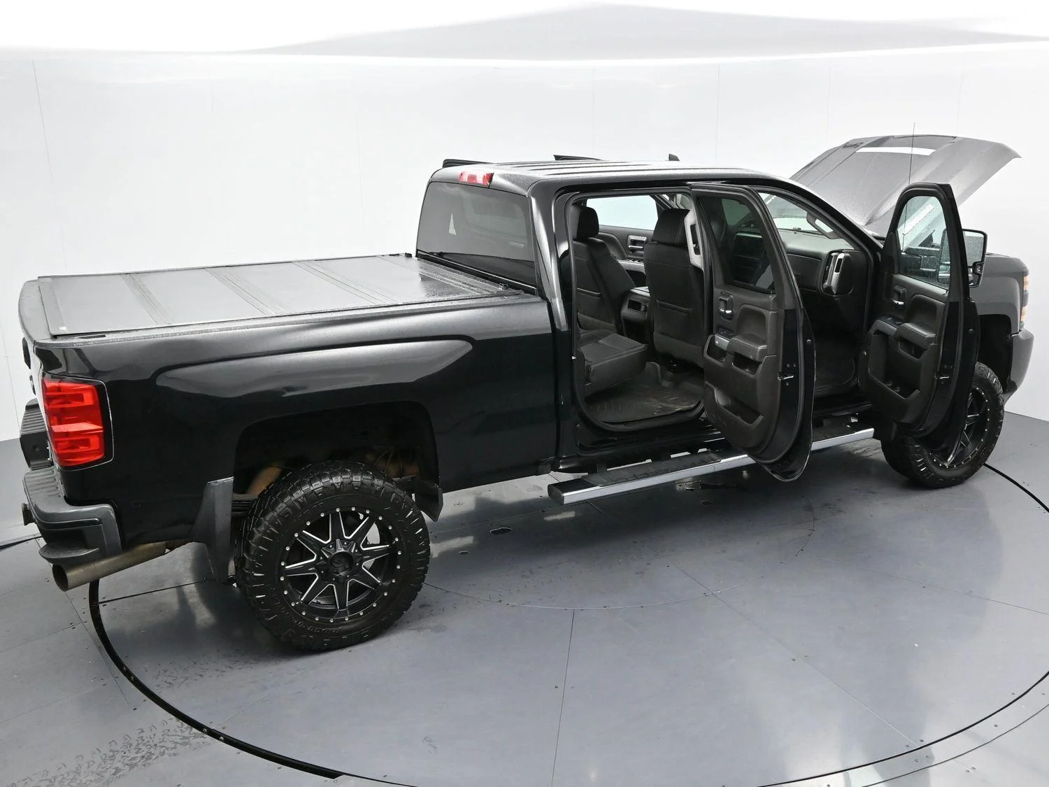 Used 2019 Black Chevrolet LTZ image 41