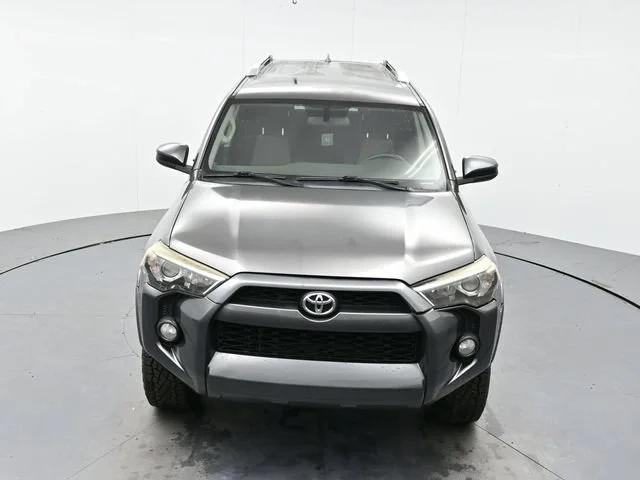 Used 2014 Magnetic Gray Met Toyota SR5 image 18