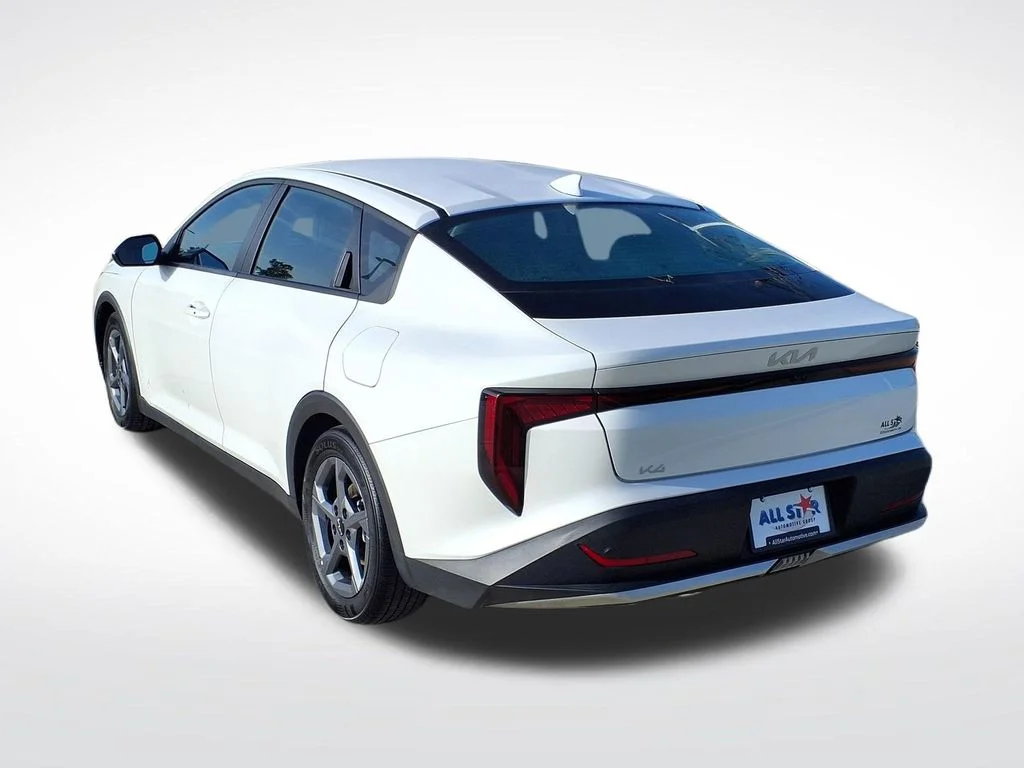 Used 2025 White Kia LXS image 6
