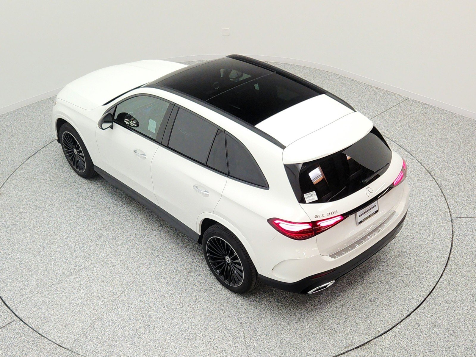 New 2026 Polar White Mercedes-Benz GLC 300 SUV image 22