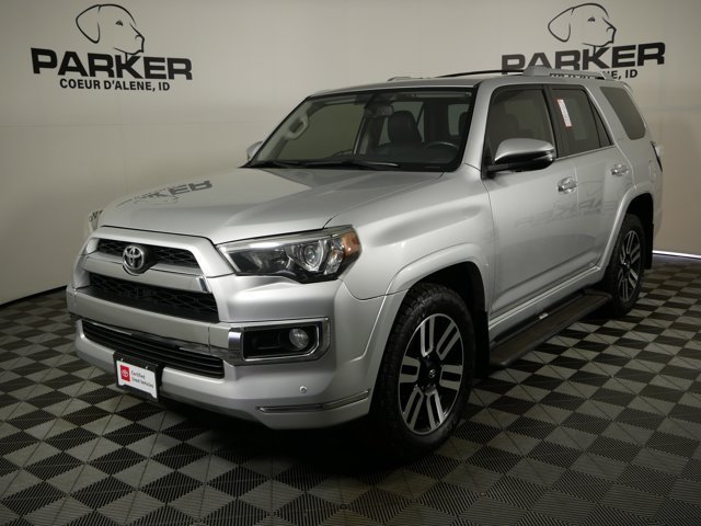 2016 Toyota 4Runner Limited 4x4 V6's photo