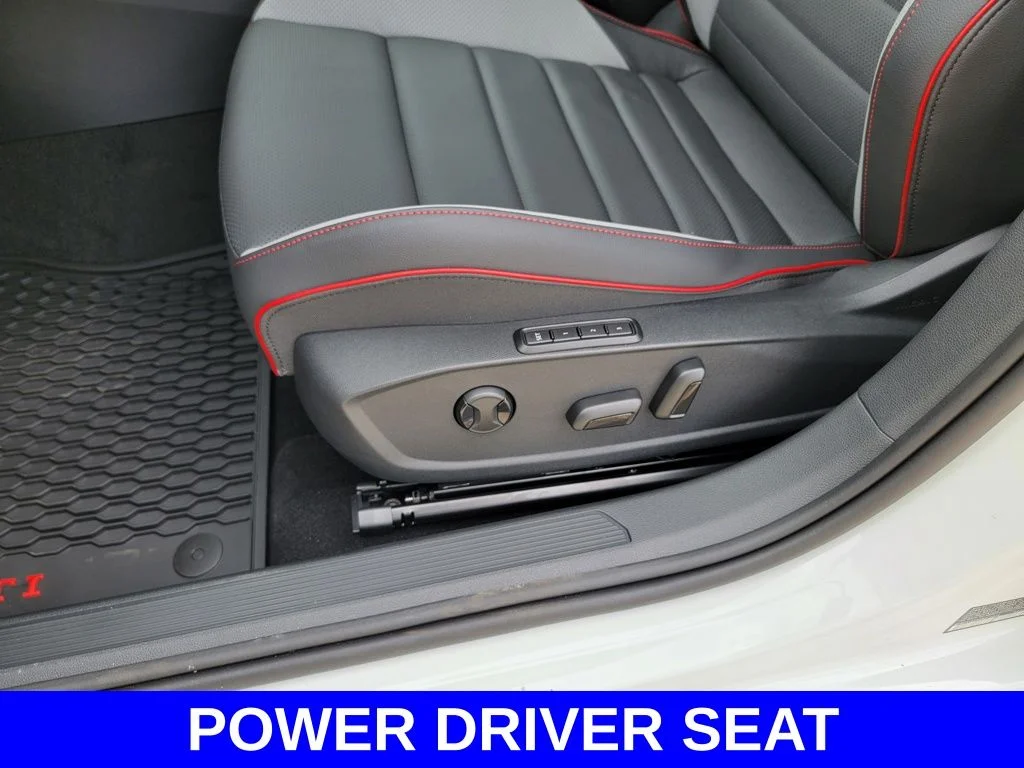 2025 Volkswagen Golf GTI SE - Photo 25
