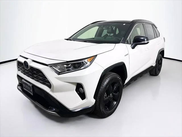 Certified Used 2020 BLIZZARD PEARL/MIDNI Toyota  image 3