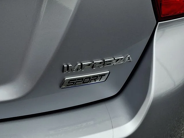 Used 2014 Ice Silver Metallic Subaru 2.0i Sport Limited image 29