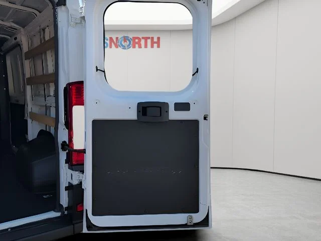 Used 2025 White Ram Base image 30