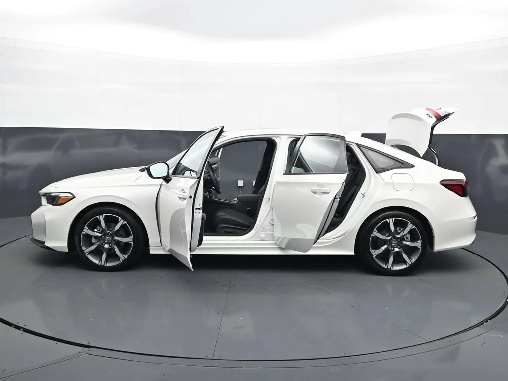 Certified Used 2026 Platinum White Pearl Honda 2WD Sport Touring Hybrid image 42