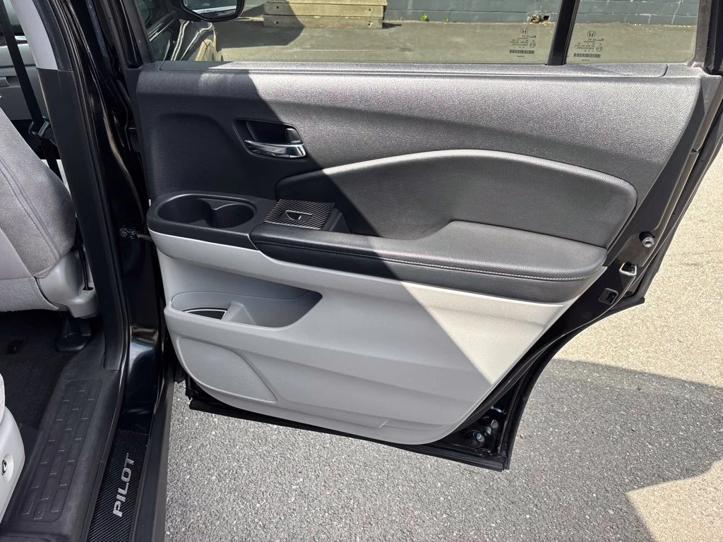 Used 2021 Black Honda EX image 24