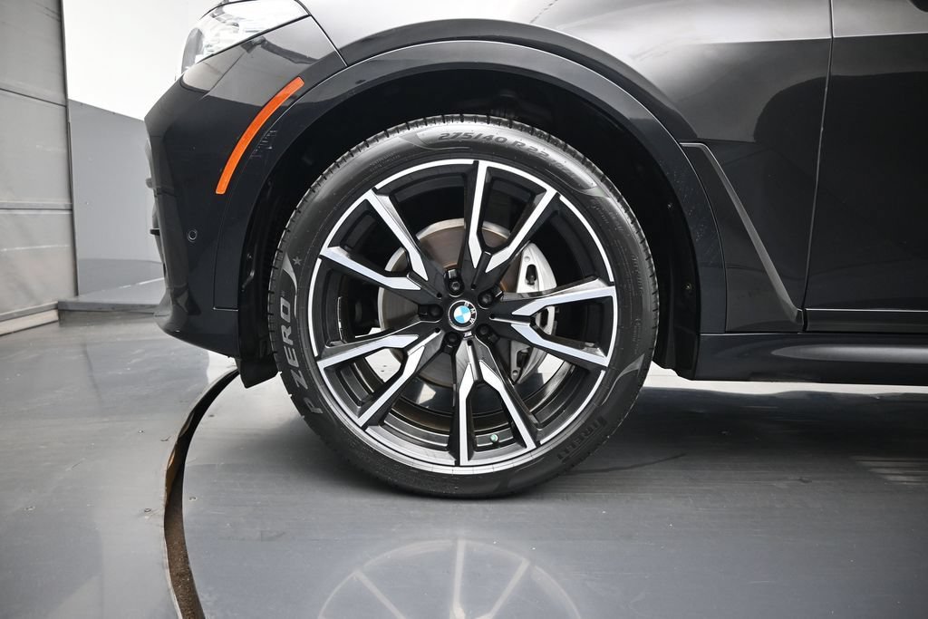 Used 2020 Black BMW xDrive40i image 28
