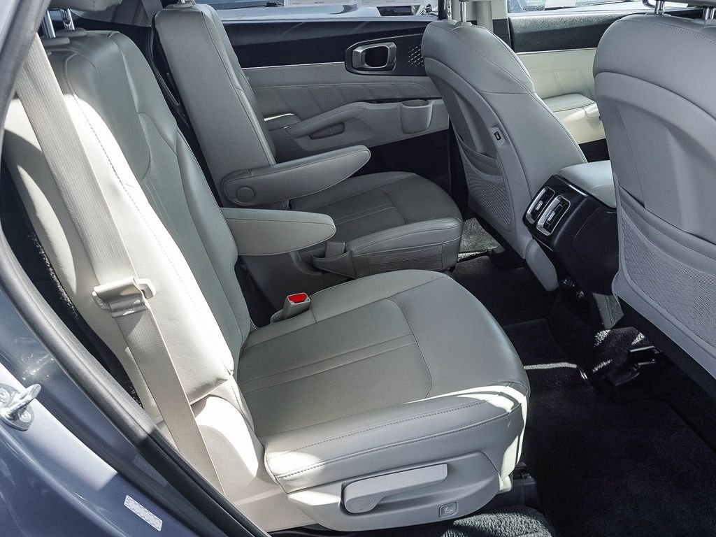 Used 2021 Silver Kia SX image 14