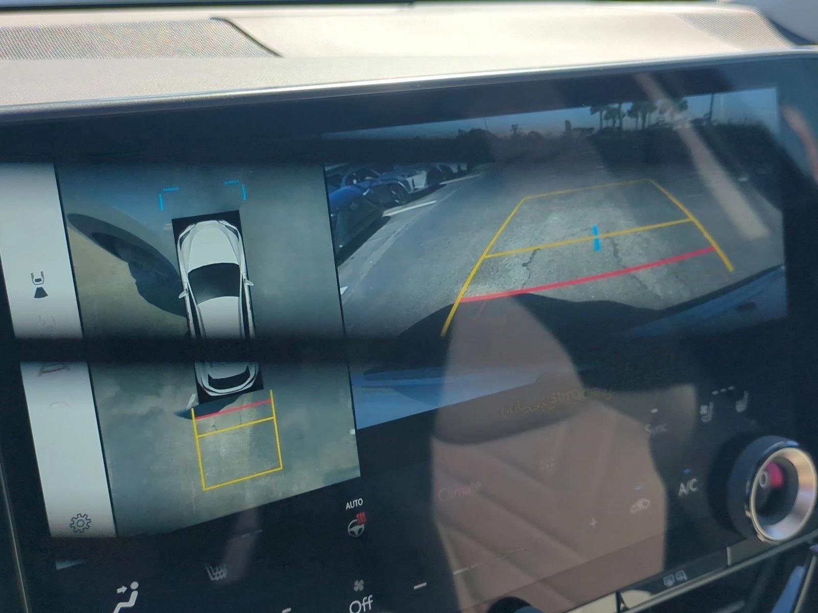 2025 Lexus NX - Photo 13