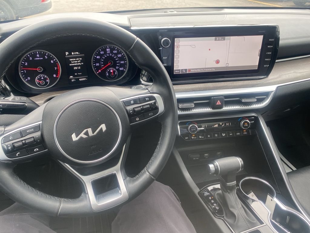 Used 2023 Gravity Gray Kia EX image 21