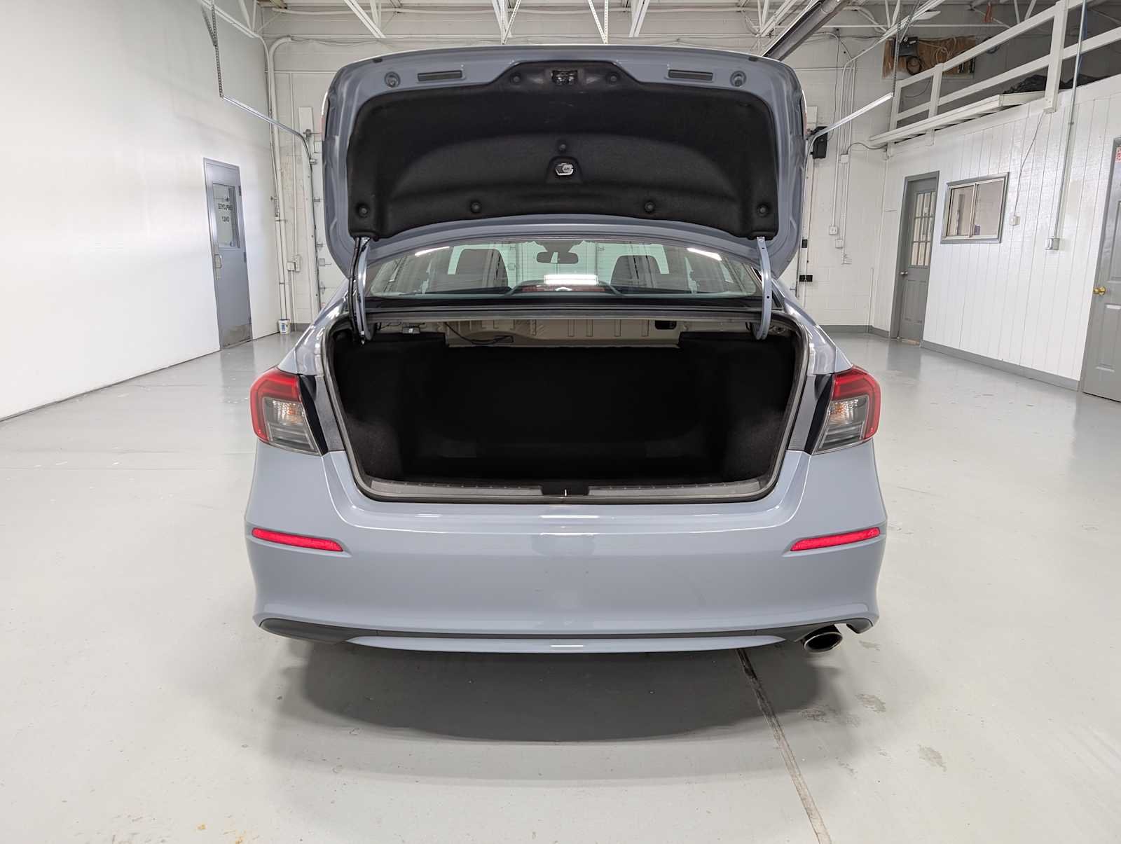 Used 2022 Sonic Gray Pearl Honda Sport image 35