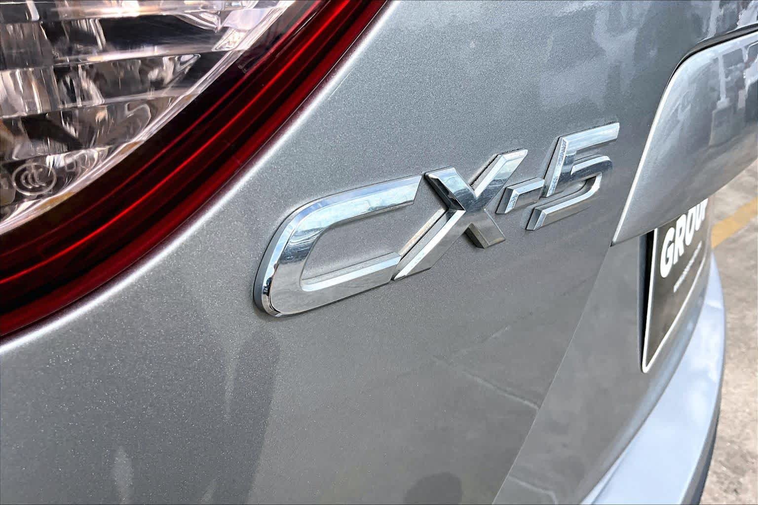 Used 2014 Liquid Silver Metallic Mazda Touring image 31