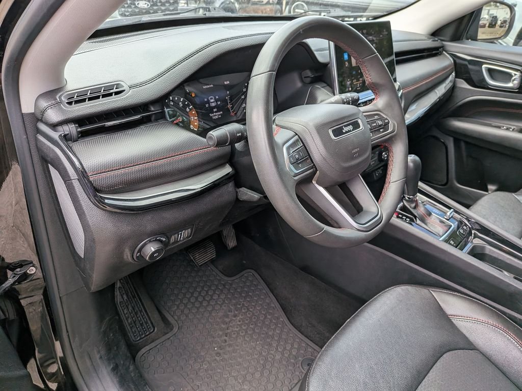 Used 2022 Black Jeep Trailhawk image 31