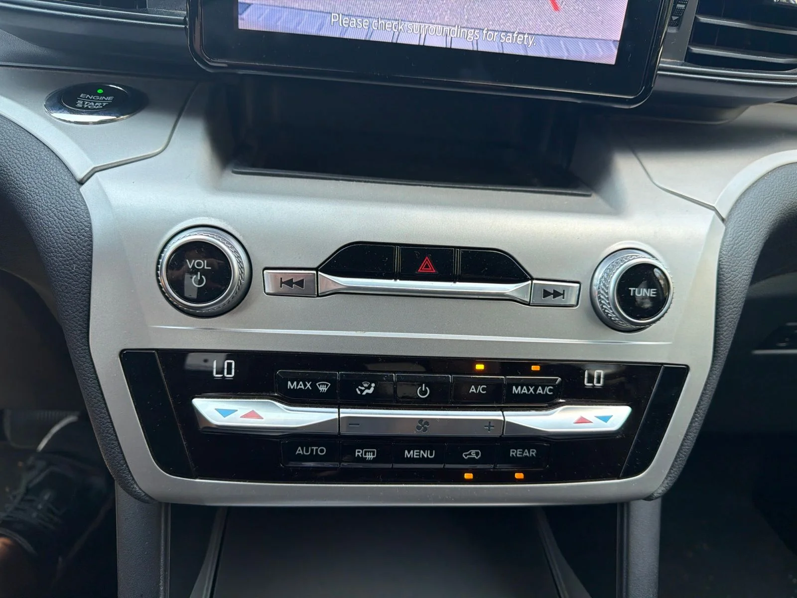 Used 2020 Black Metallic Ford XLT image 11