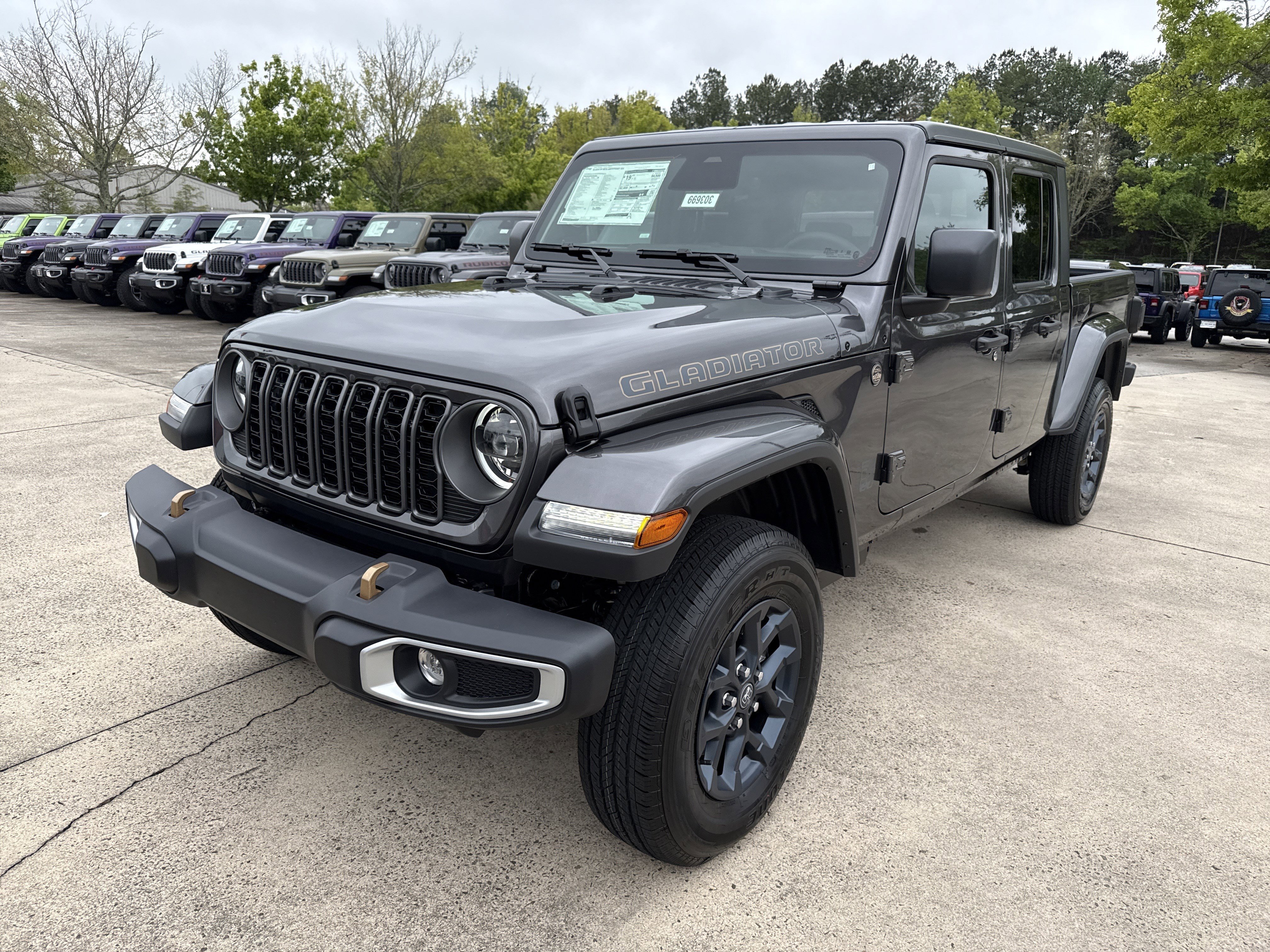 New 2026 Granite Crystal Metallic Clearcoat Jeep 85th Anniversary Edition image 3