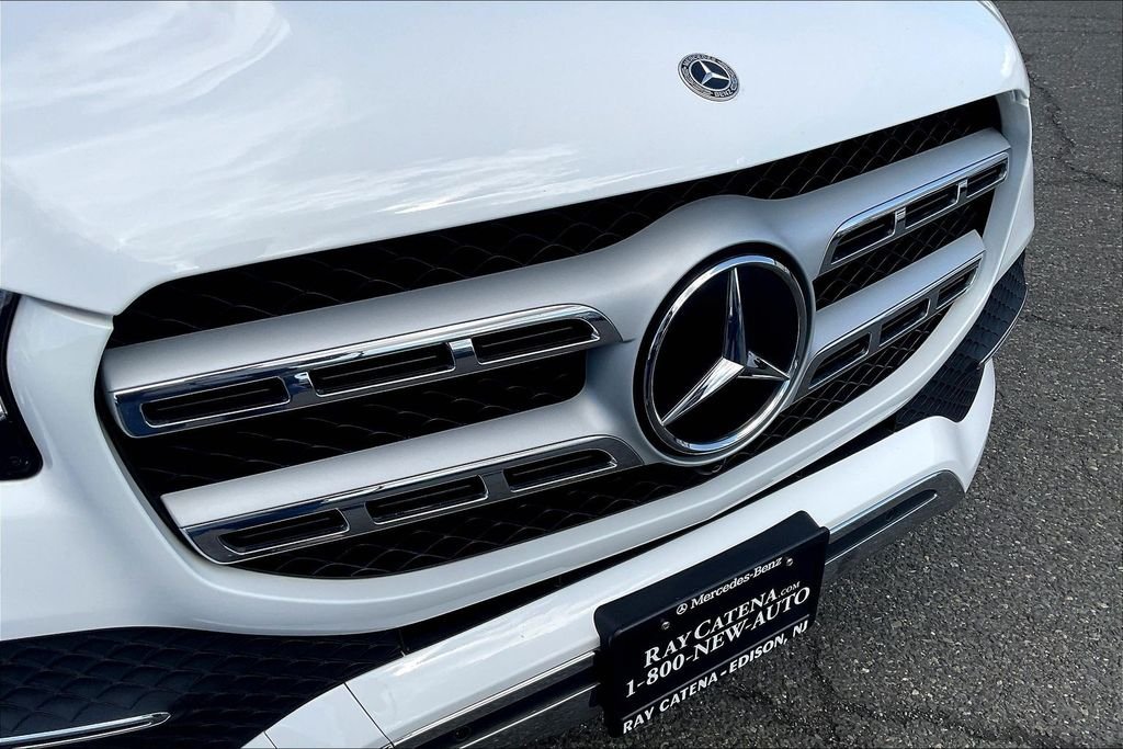 Certified Used 2023 White Mercedes-Benz GLS 450 image 24