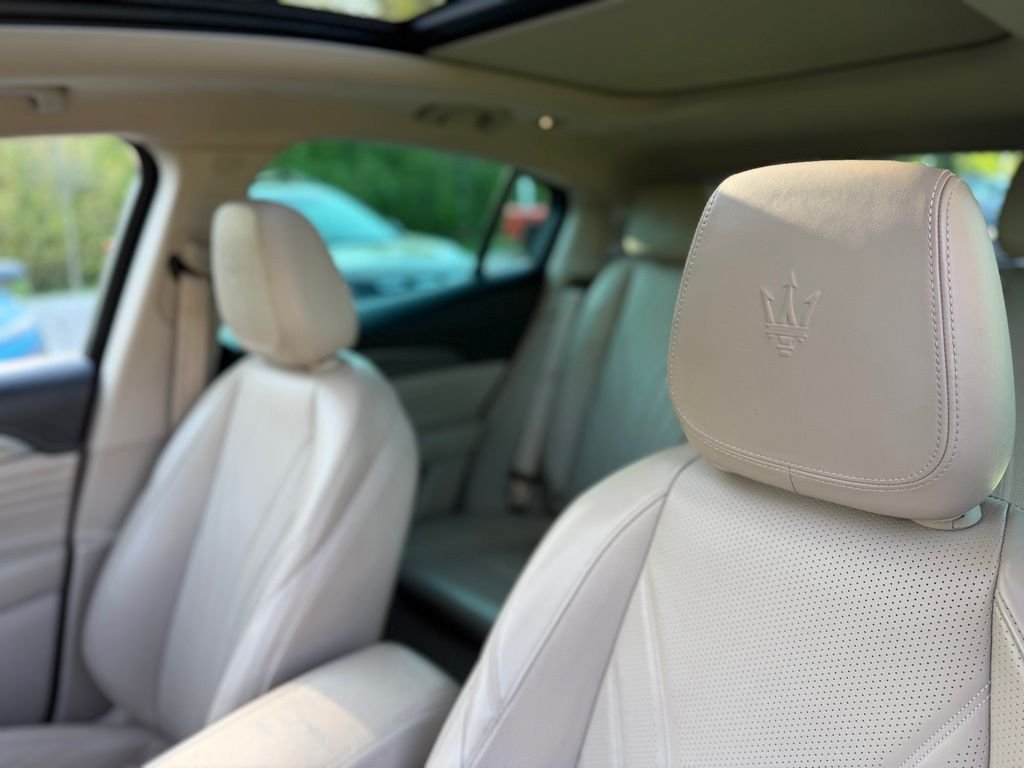 Used 2023 Bianco Astro Metallic Maserati GT image 24