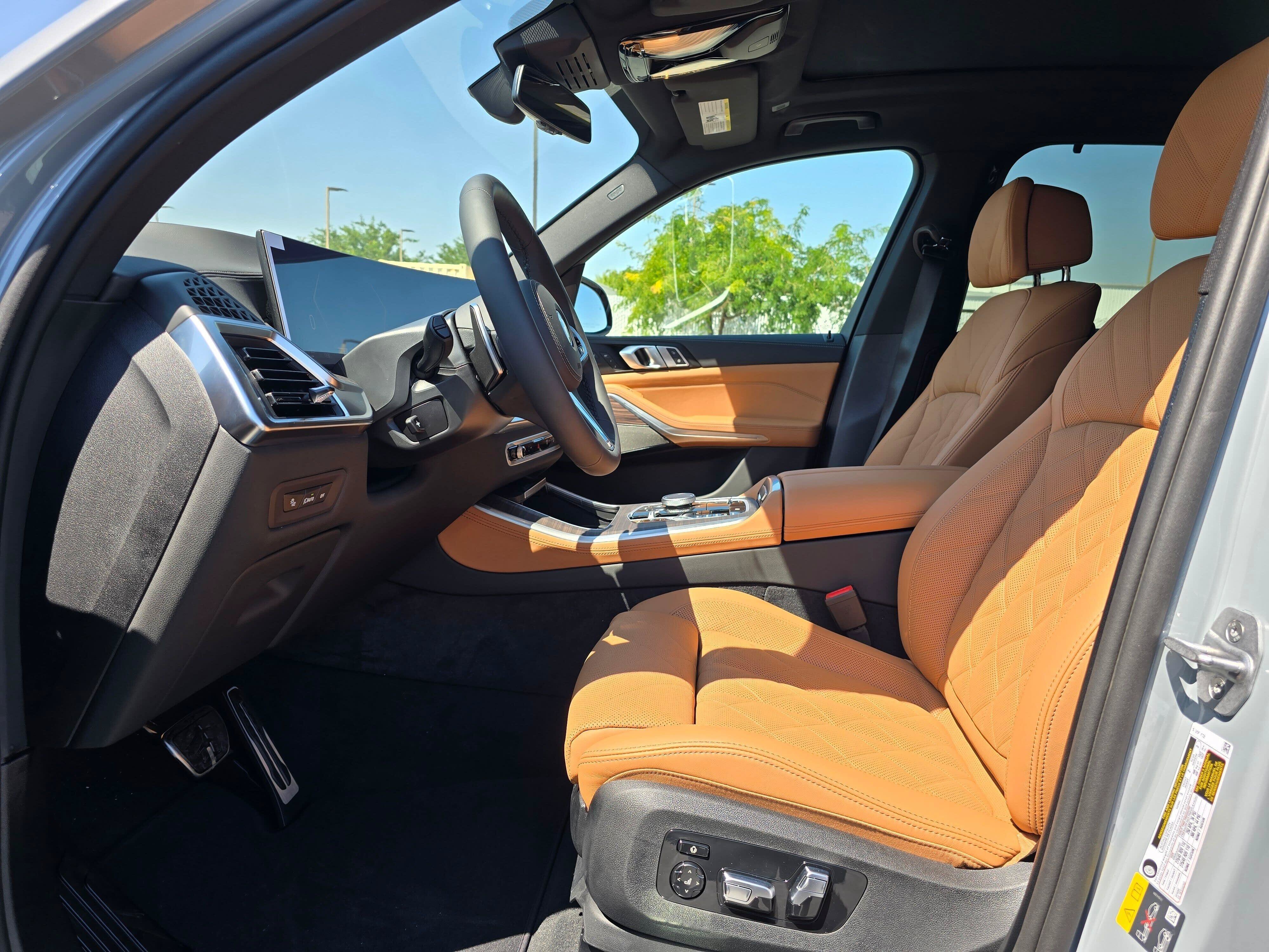 New 2026 Brooklyn Grey Metallic BMW xDrive50e image 10