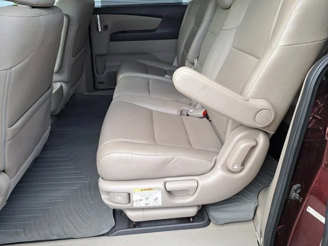Used 2016 Red Honda EX-L image 24