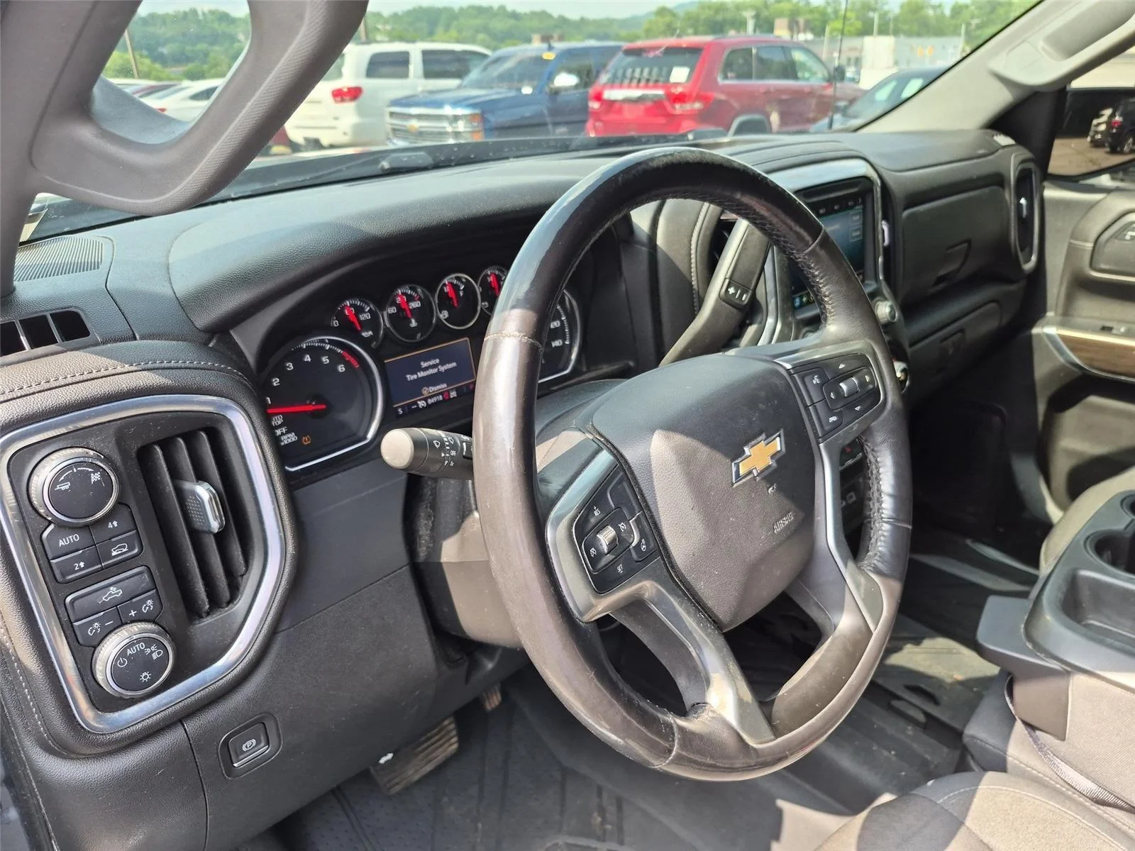 Used 2019 Shadow Gray Metallic Chevrolet LT image 17