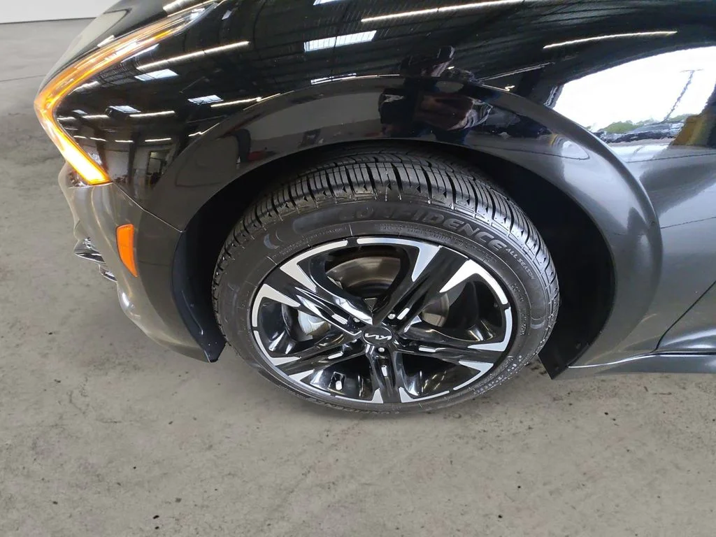 Used 2022 Black Kia GT-Line image 13