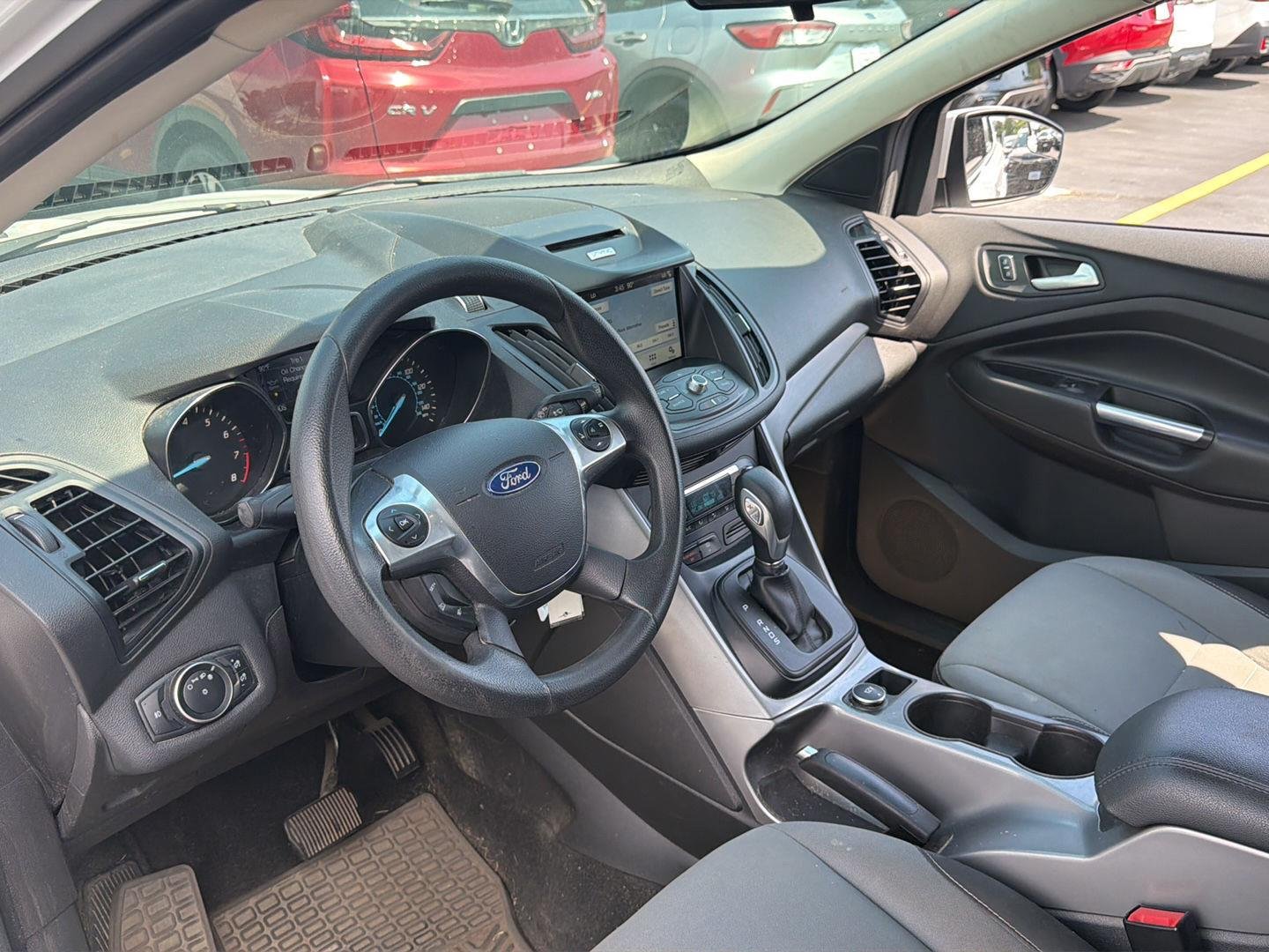 Used 2016 Oxford White Ford SE image 3