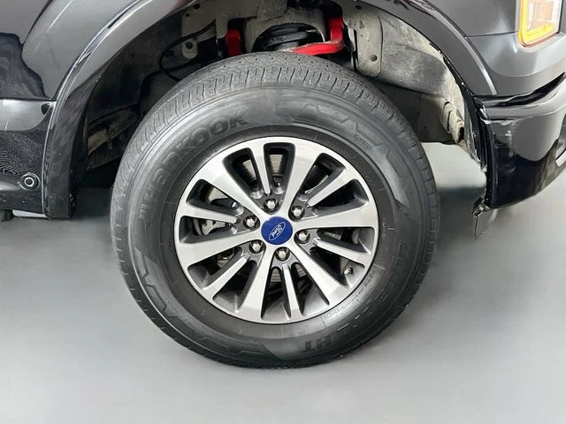 Used 2016 Black Ford Platinum image 36