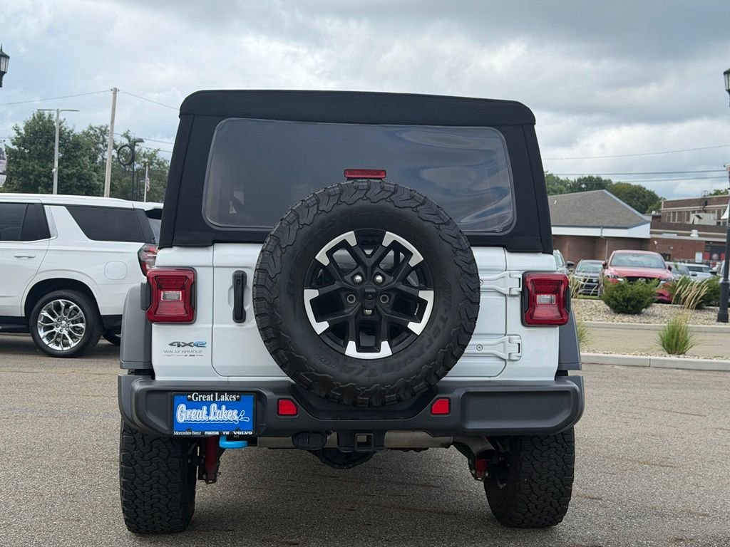 Used 2024 White Jeep Rubicon 4xe image 4