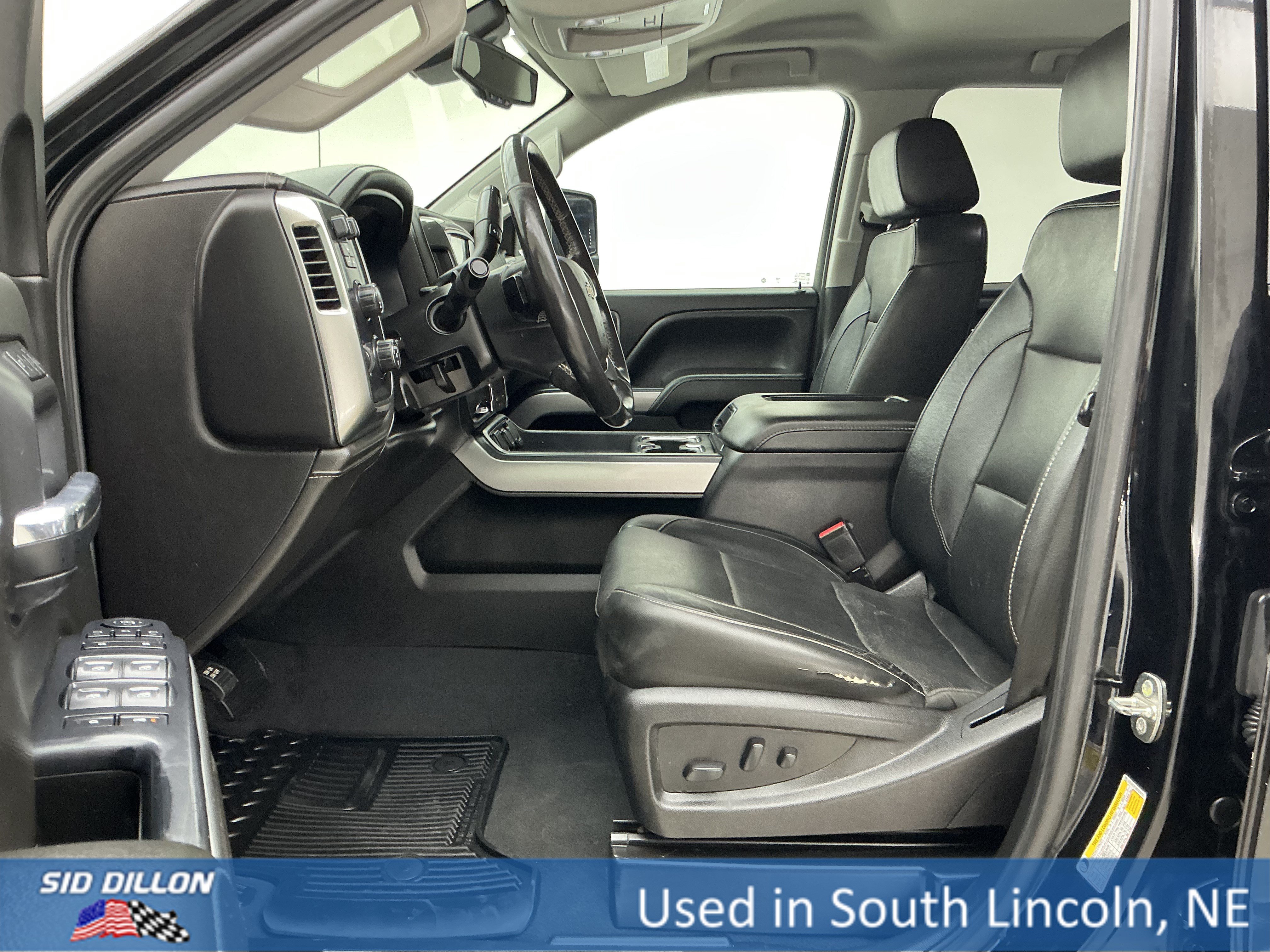 Used 2019 BLACK Chevrolet LTZ image 17