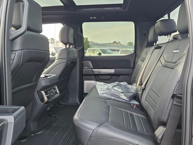2026 Ford F-350 Super Duty Platinum - Photo 13