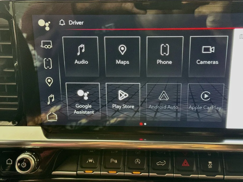 Used 2024 Downpour Metallic GMC SLT image 18