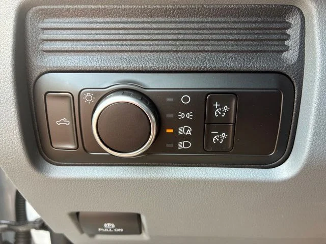 New 2026 Oxford White Ford F-250® XL image 28