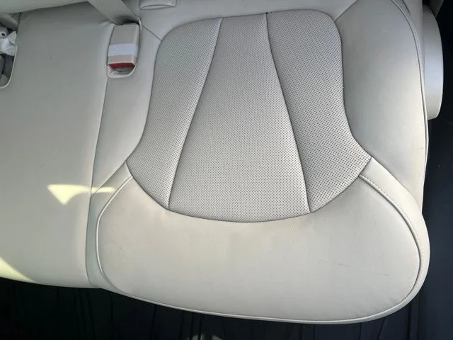 Used 2019 Brown Buick Essence image 23