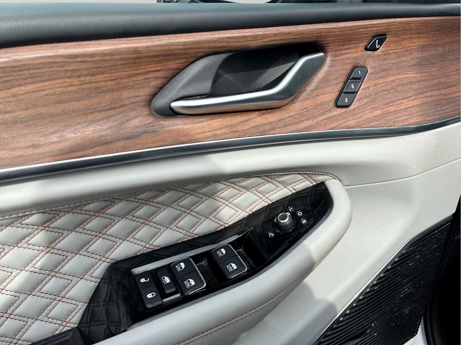 2021 Jeep Grand Cherokee L Summit - Photo 24