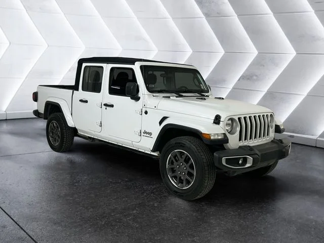2020 Jeep Gladiator Overland's photo