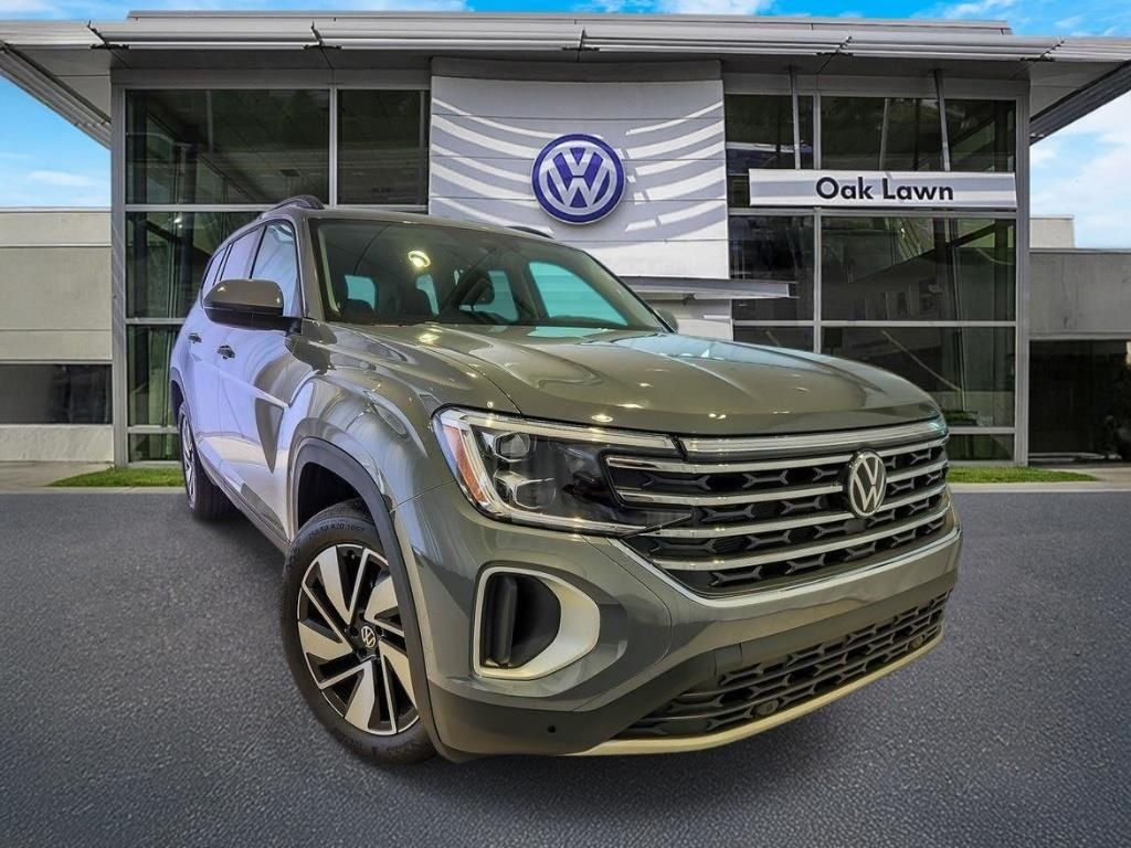 Used 2025 Gray Volkswagen 2.0T SE w/Technology image 1