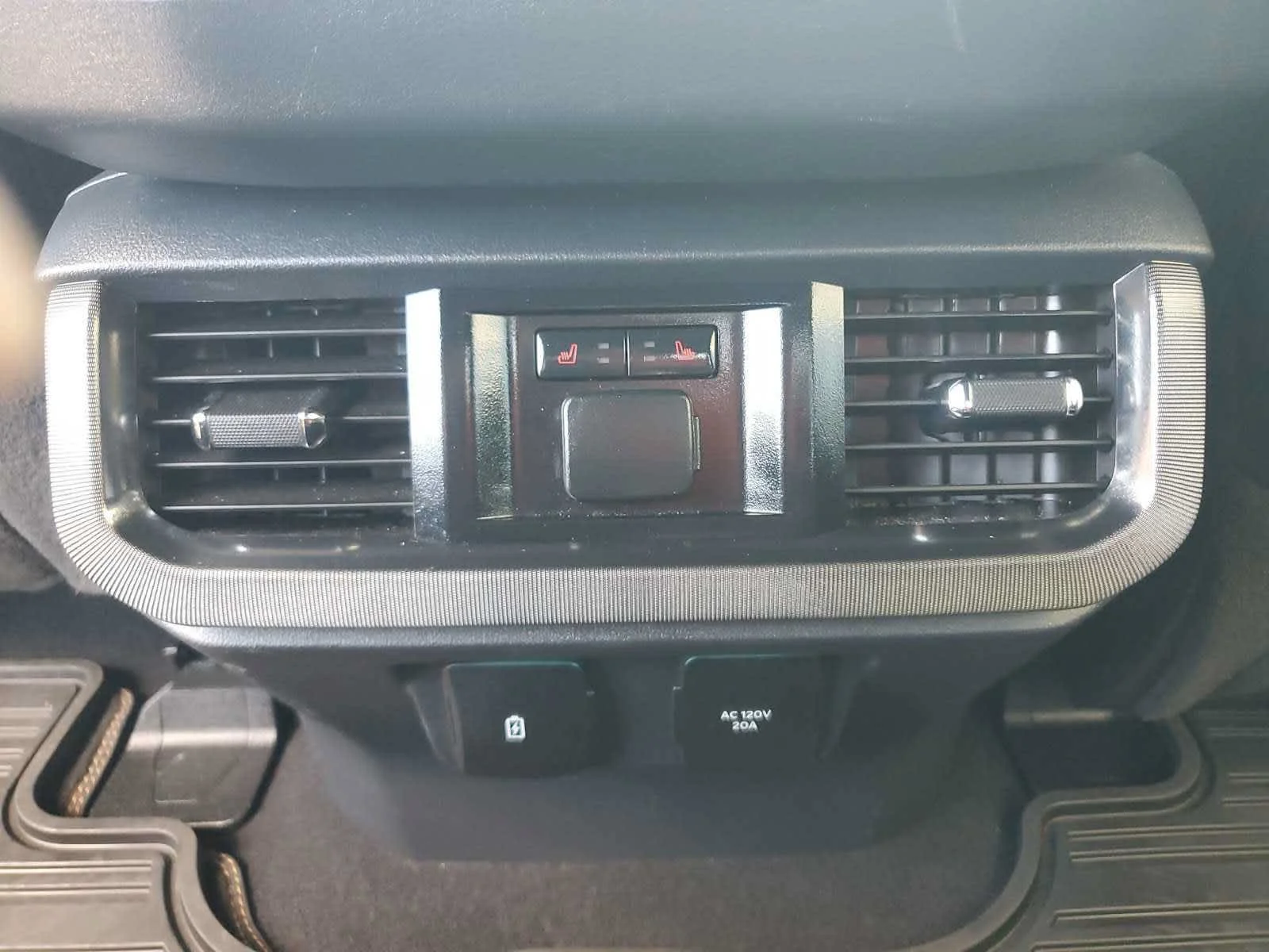 Used 2023  Ford XL image 26