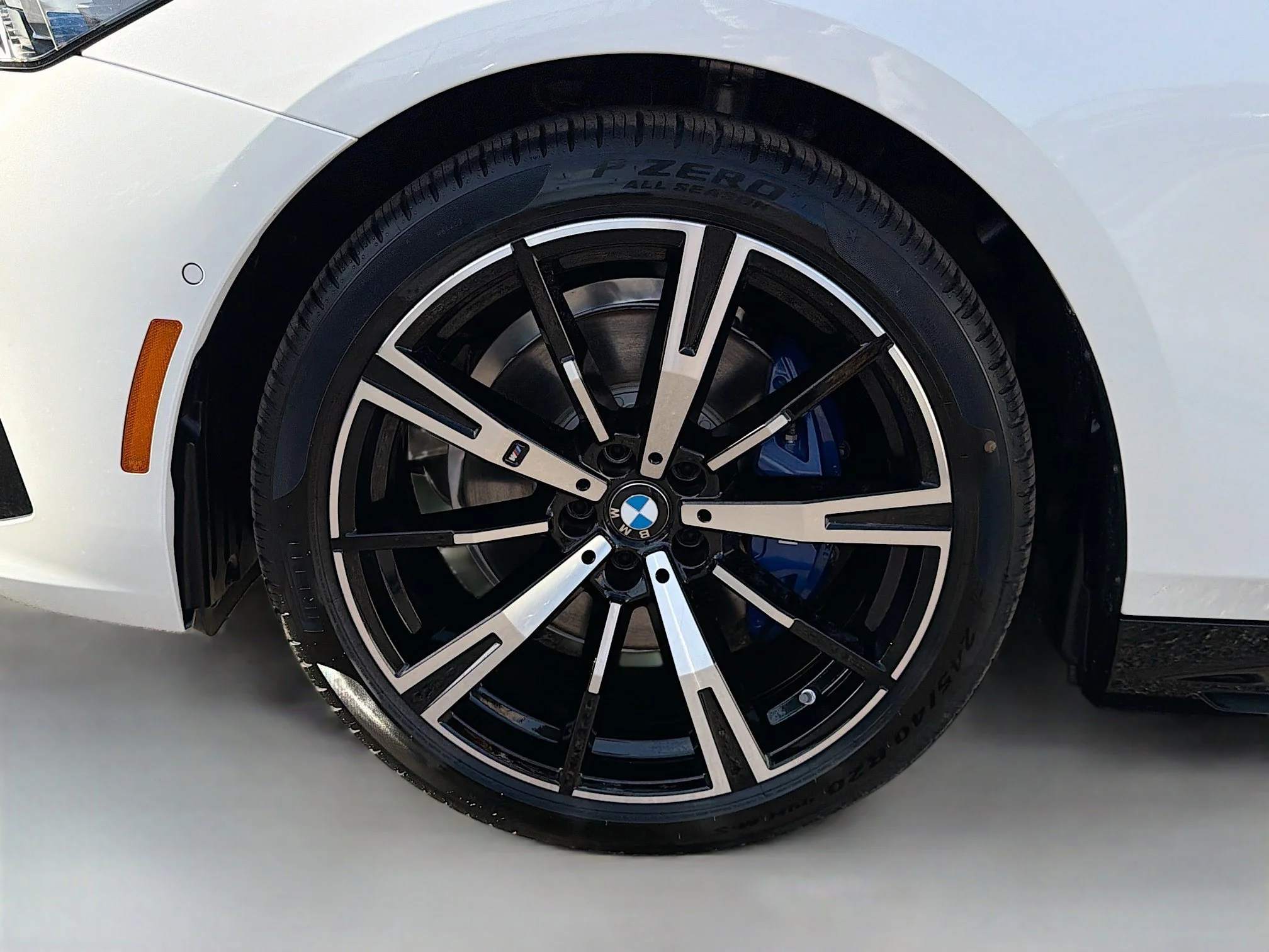 New 2027 Mineral White Metallic BMW 530i image 40