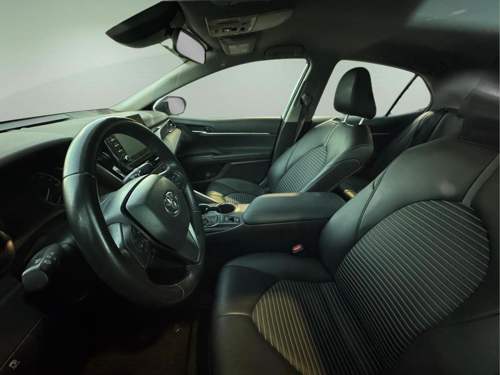 Used 2023 Predawn Gray Mica Toyota SE image 3