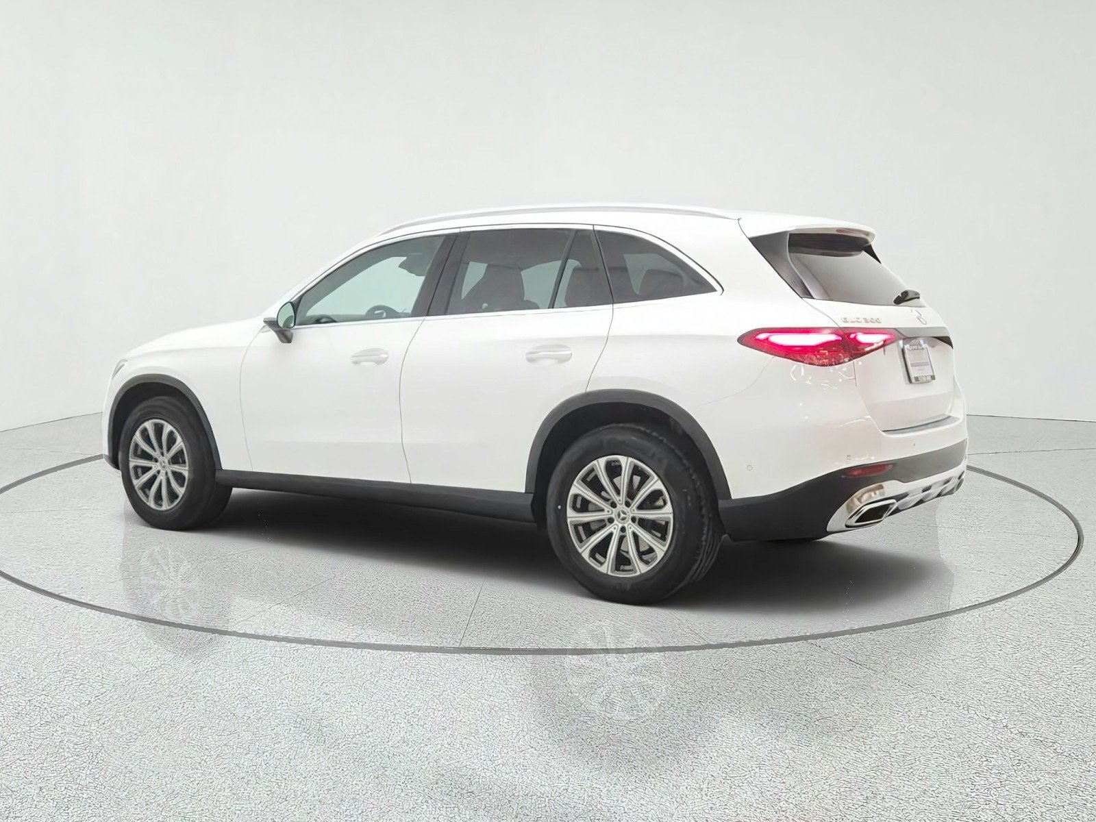 Certified Used 2024 Polar White Mercedes-Benz GLC 300 4MATIC® SUV image 7