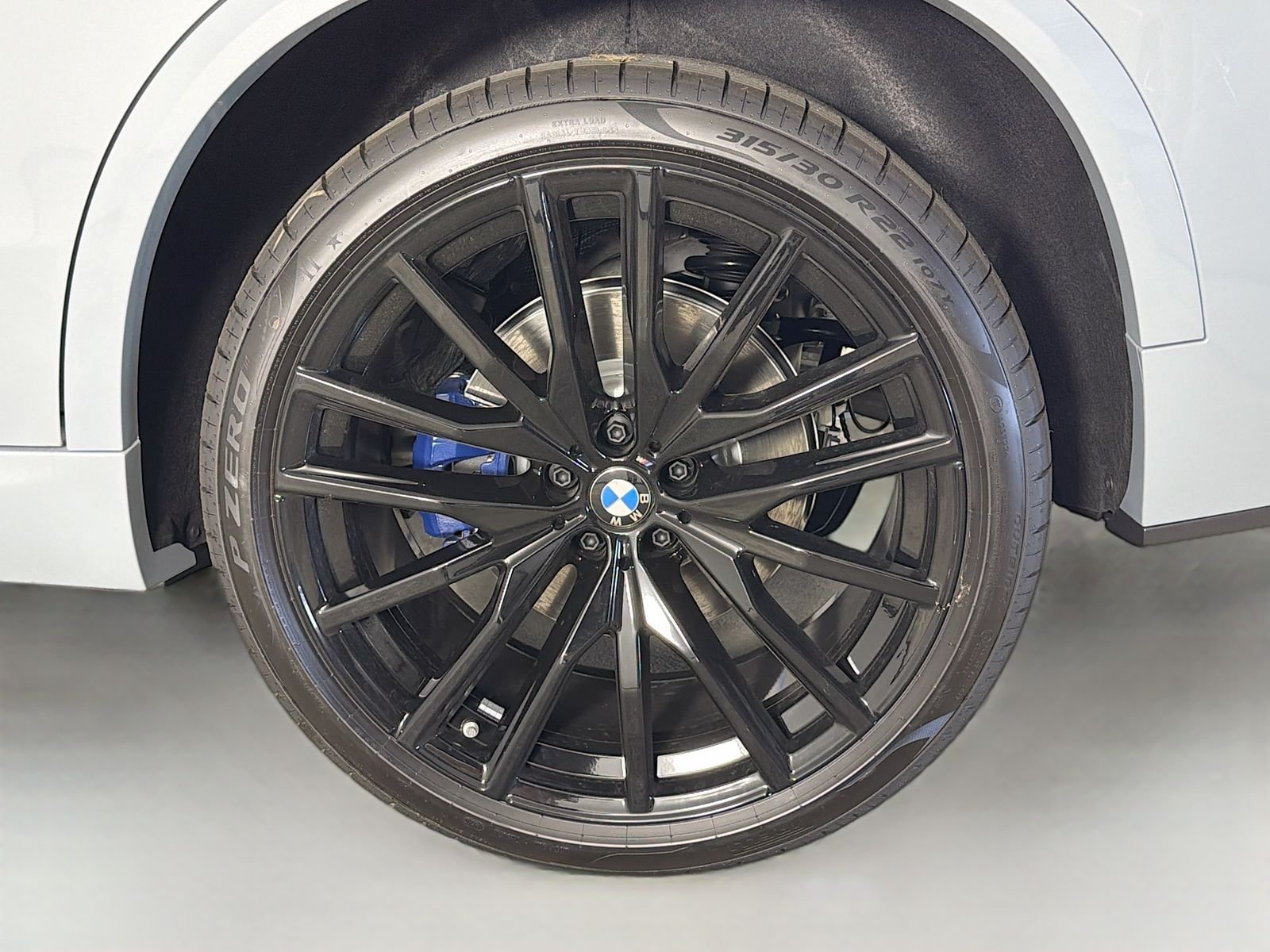 New 2026 Brooklyn Grey Metallic BMW sDrive40i image 33