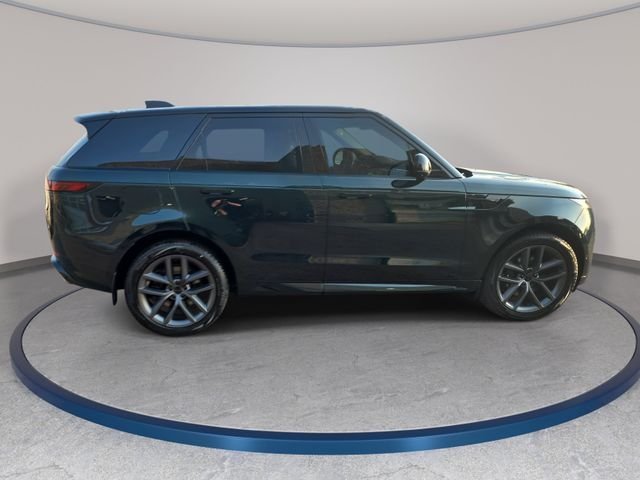 New 2026 British Racing Green LAND ROVER Dynamic SE image 4