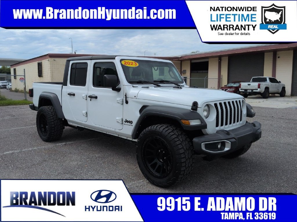 2023 Jeep Gladiator