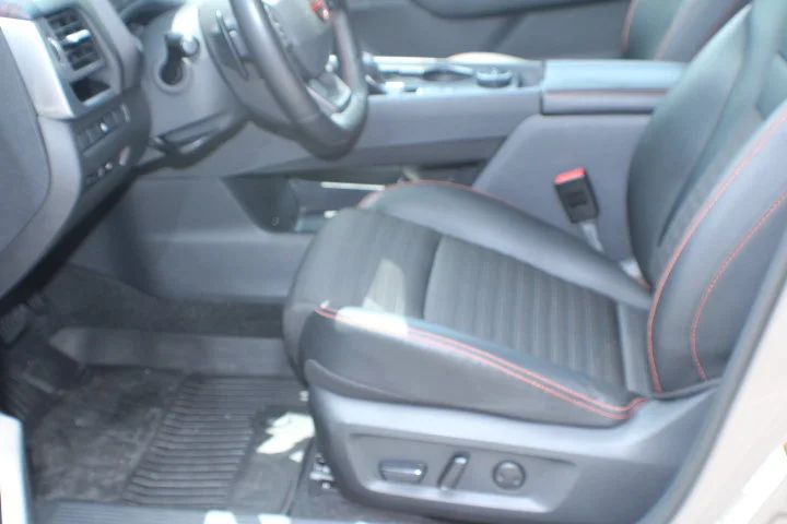 Used 2025 Baja Storm Metallic Nissan Rock Creek image 13
