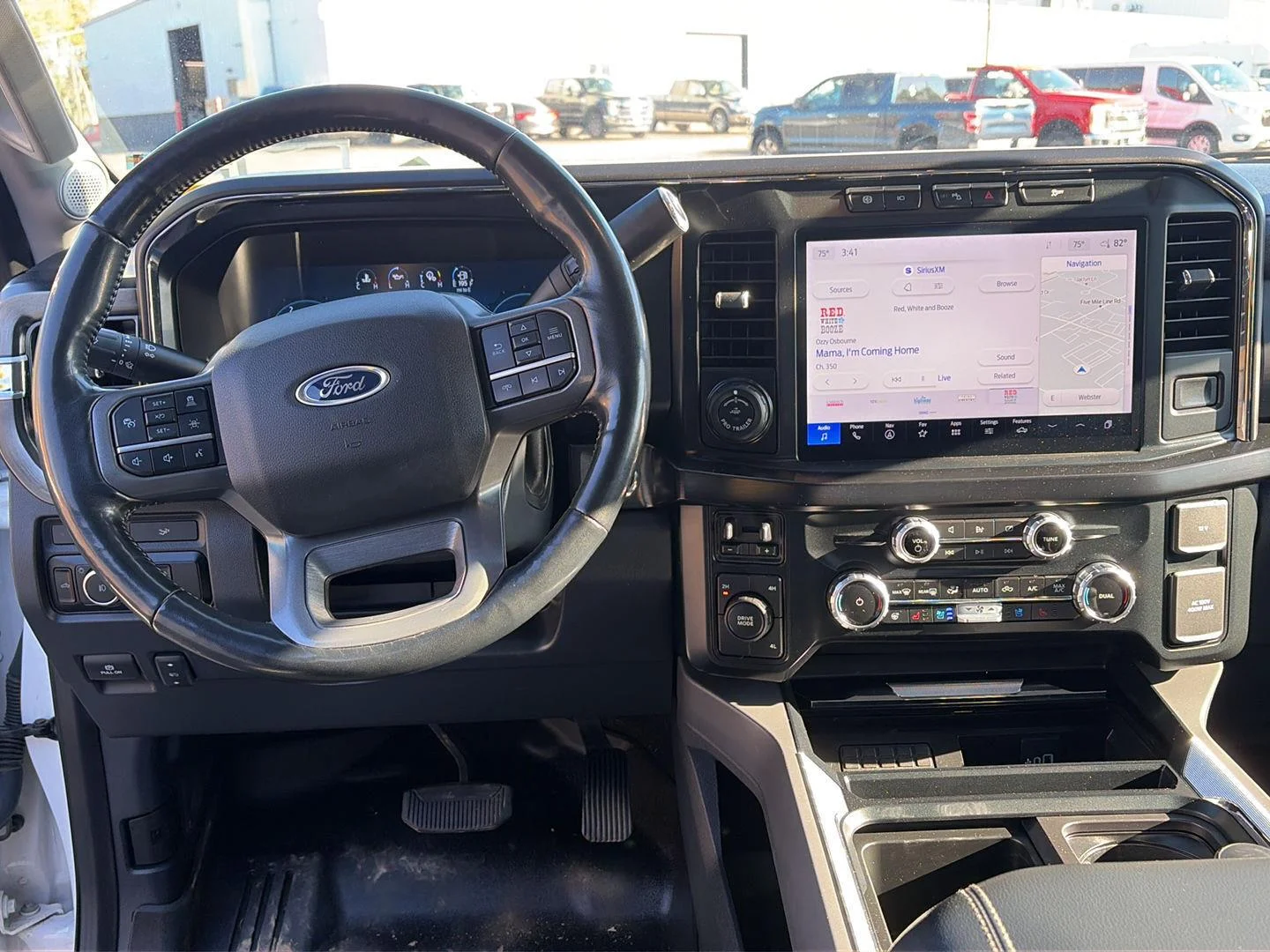 Used 2023 Star White Metallic Tri-Coat Ford Lariat image 10