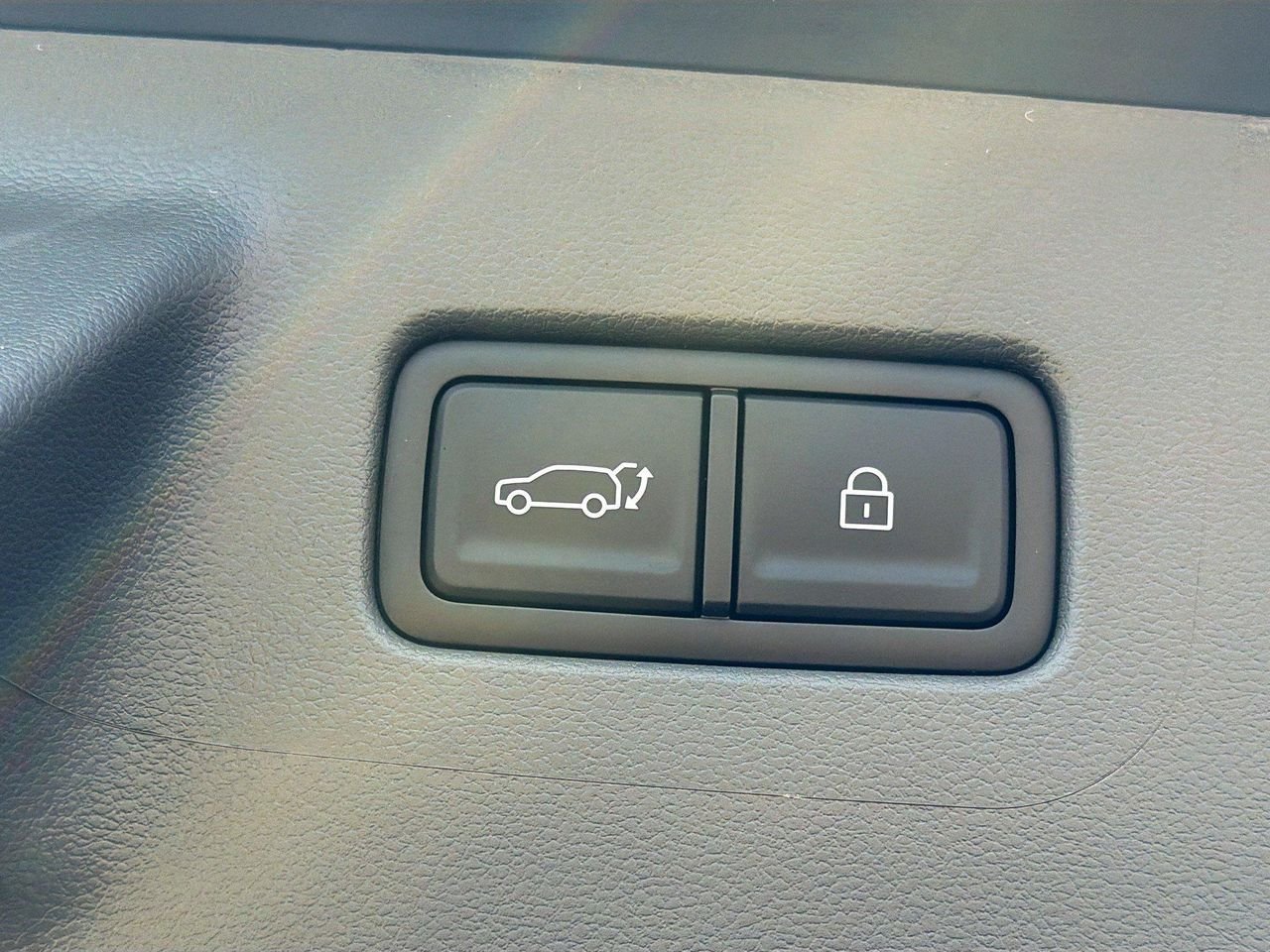 New 2026 Ecotronic Gray Hyundai SE image 13