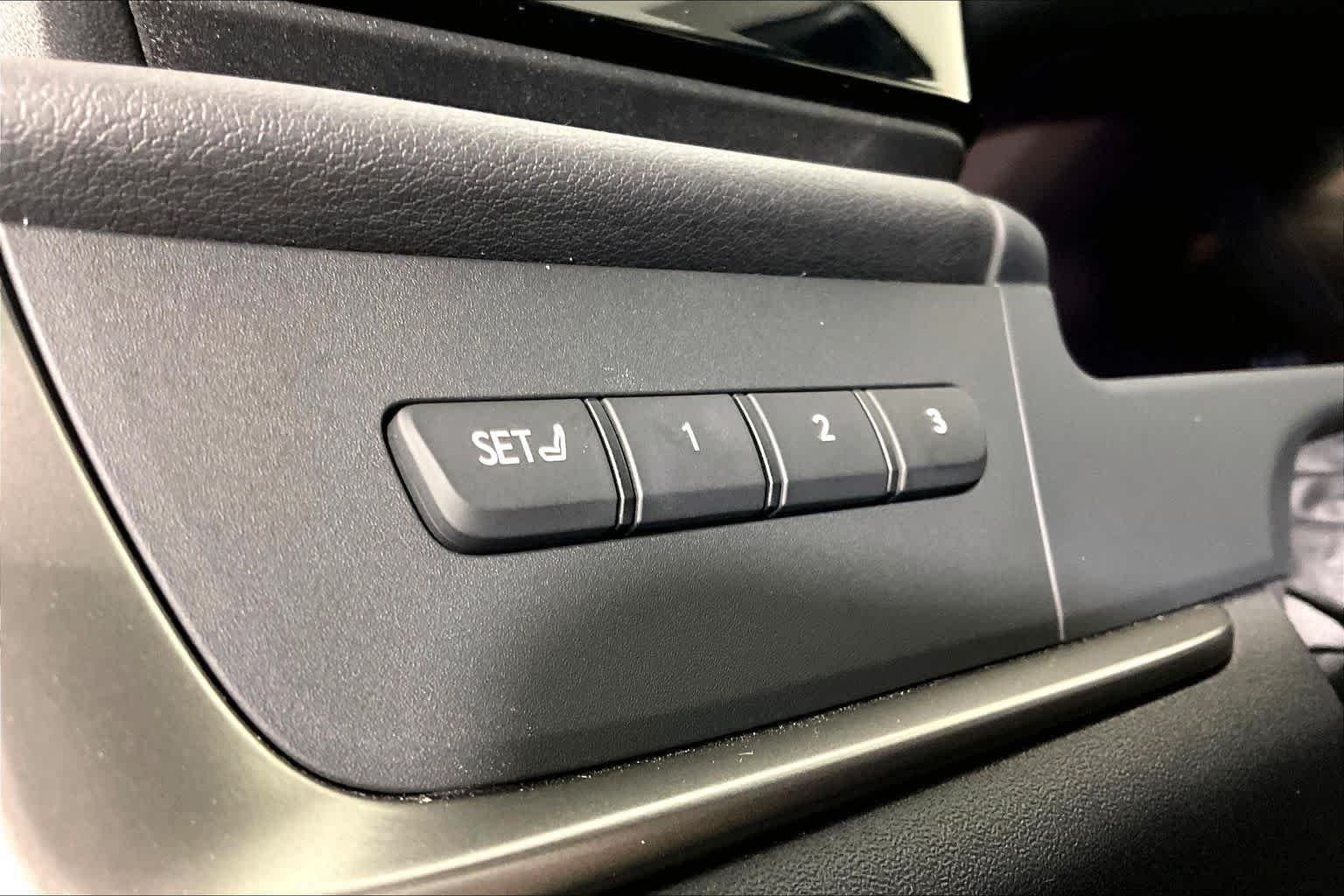Used 2023 Caviar Lexus Premium image 31