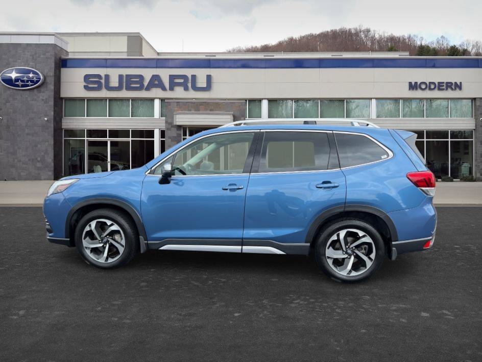 Used 2022 Horizon Blue Pearl Subaru Touring image 7